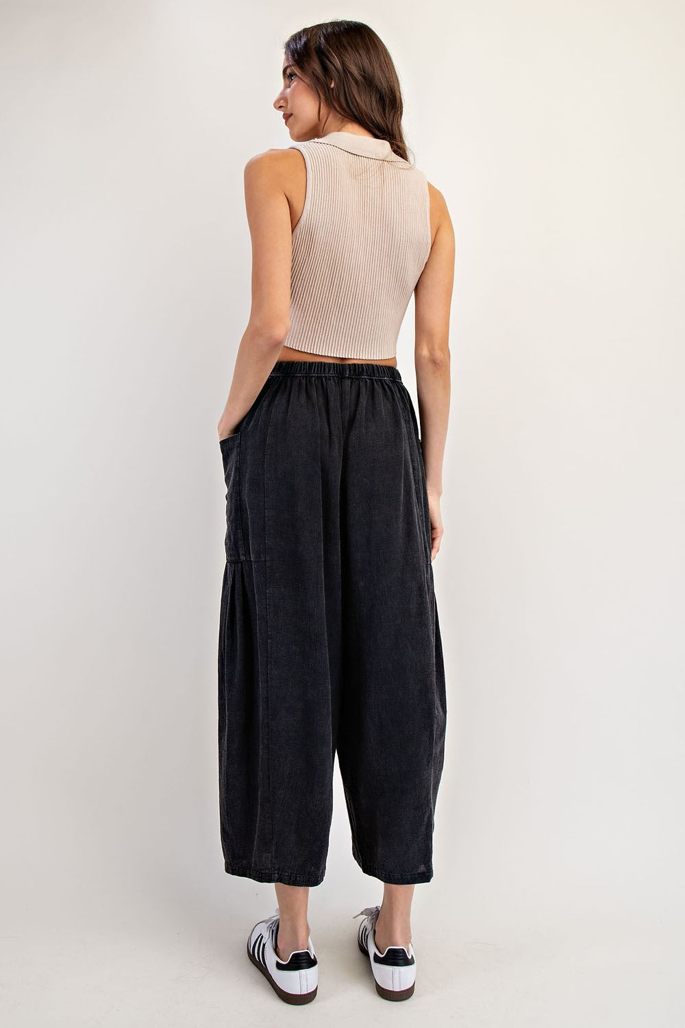 Side Pocket Cropped Pants