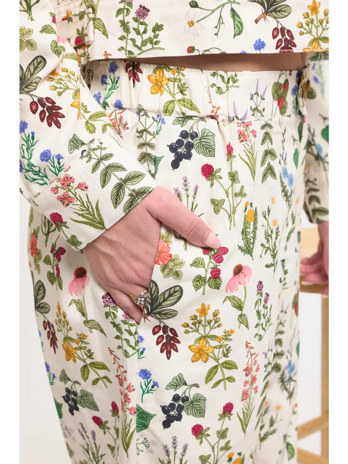 Garden Floral Print Pant