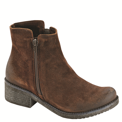 Wander Woman’s Boot