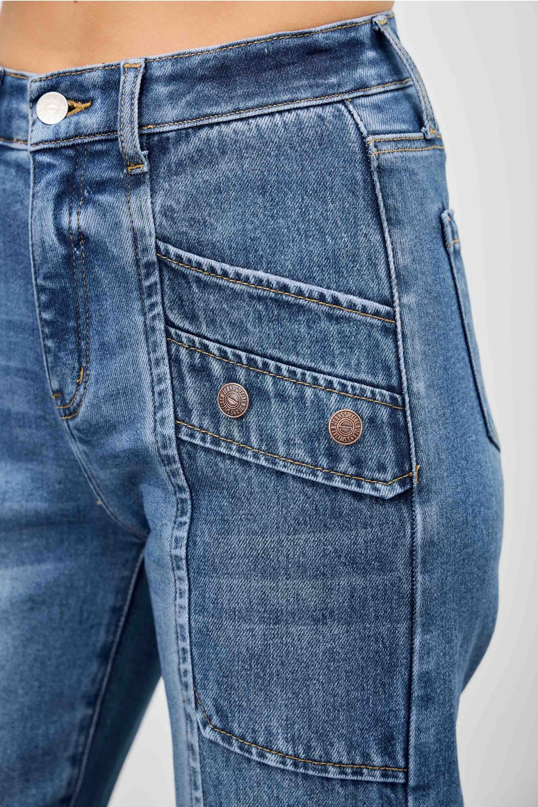 High Rise Bootcut Jeans w/Patched Pocket