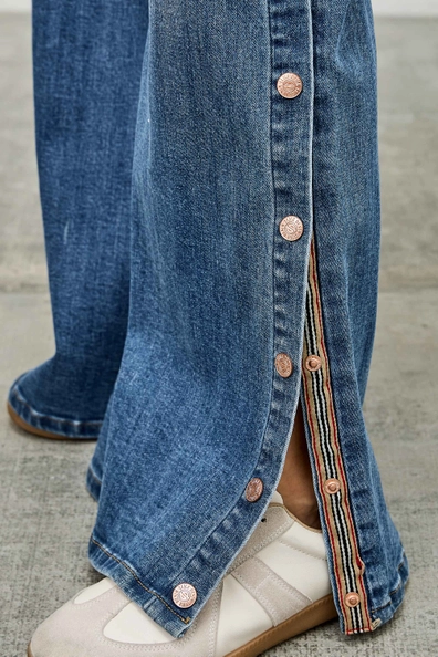 High Rise Wide Leg w/ Rivets Jeans