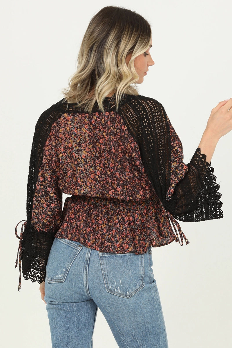 L/S Deep Plunge Top
