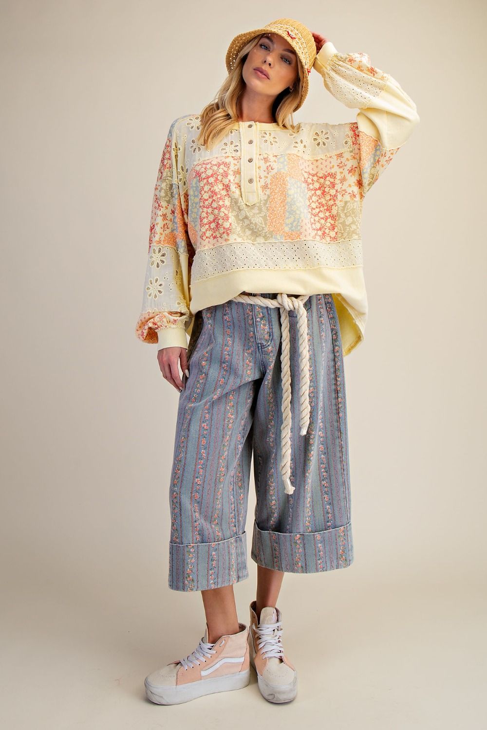 Floral Print Denim Capri Pants