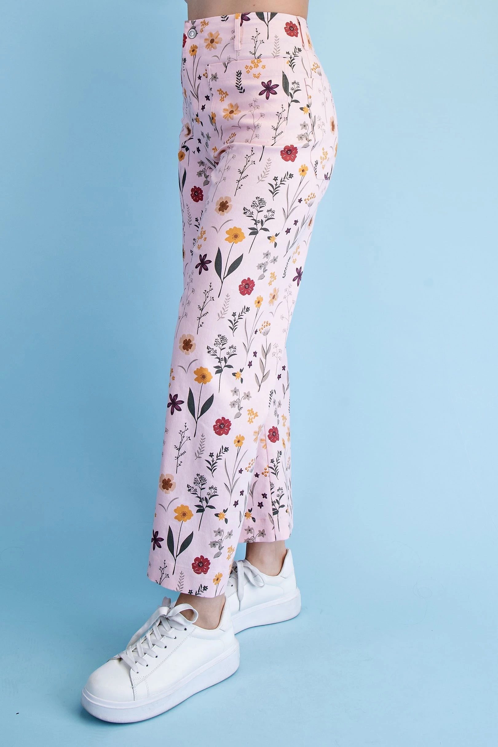 Floral Printed Barrel Leg Pants