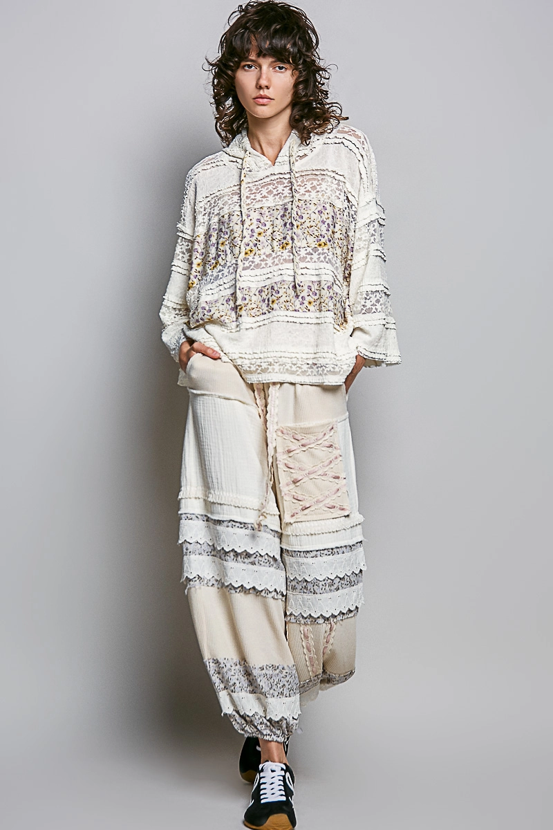 Floral Print Patch & Lace Hooded Top