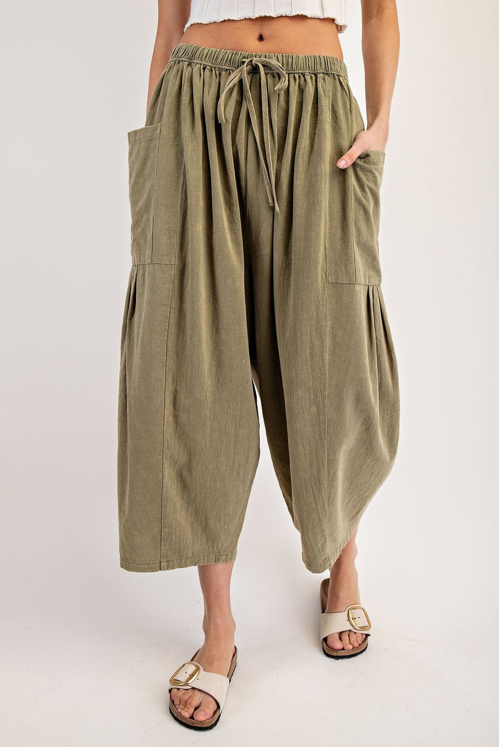 Side Pocket Cropped Pants